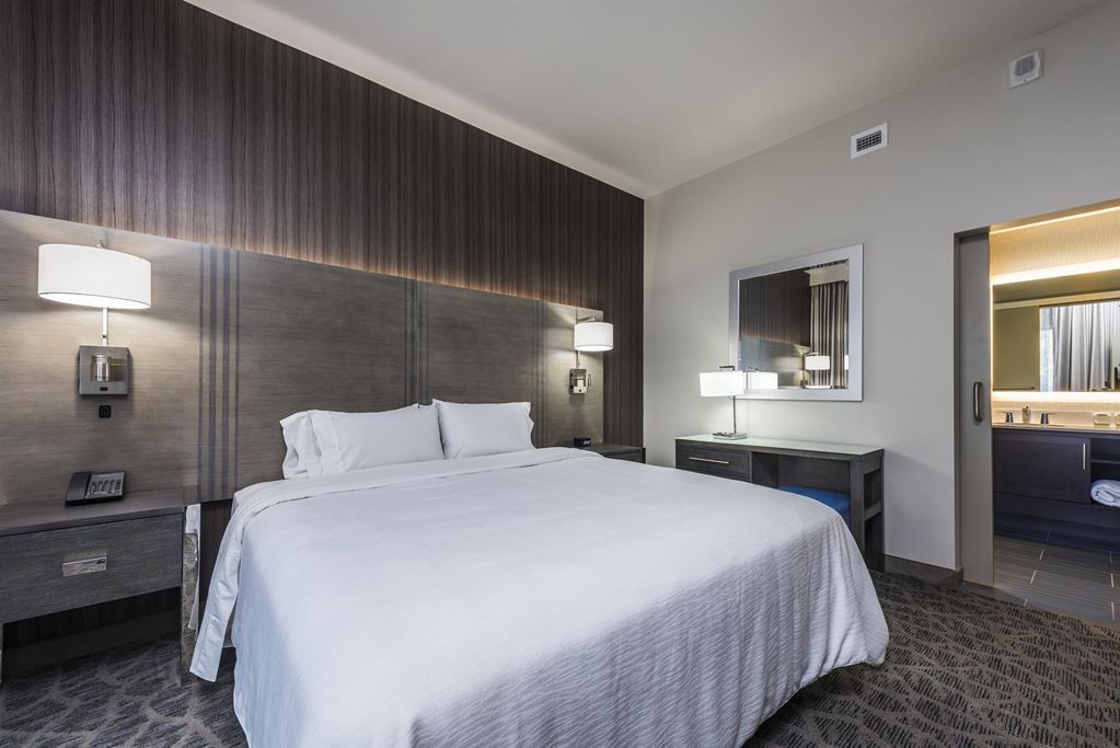 Embassy Suites By Hilton The Woodlands Quarto foto